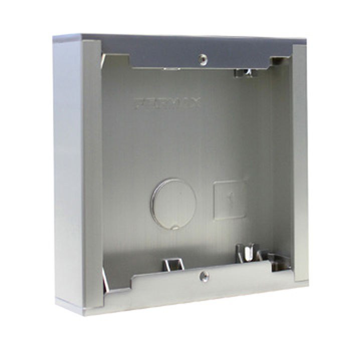 Caixa saliente Fermax 7061 – S1, 130 x 128 x 33 mm, alumínio, para unidade exterior City e Skyline