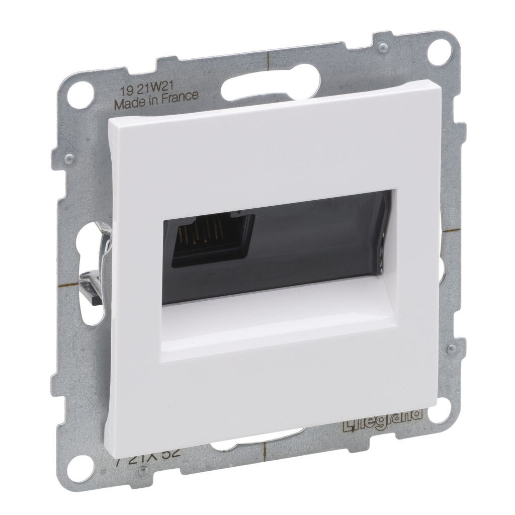 Tomada RJ45 Legrand New Suno – Cat. 6 UTP, branca, alumínio ou preta